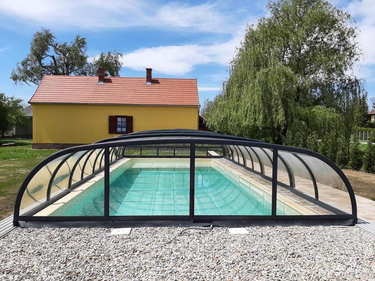 Marfi Vendeghaz Villa Magyarszerdahely Luaran gambar